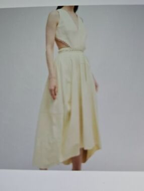 Alexander McQueen Cream V-Neck Cutout Midi Dress